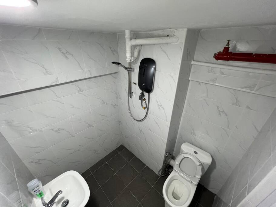 New 6Pax Soho Near Usm & Spice Arena & Airport Apartment Bayan Lepas Exterior foto